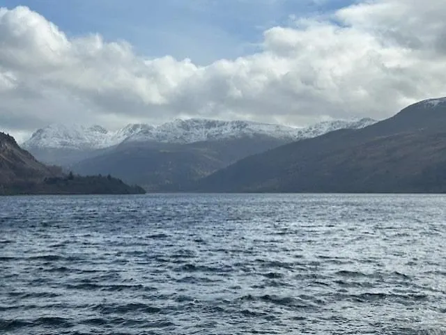 51 Brisco Mount 3 Bedroom House דירה